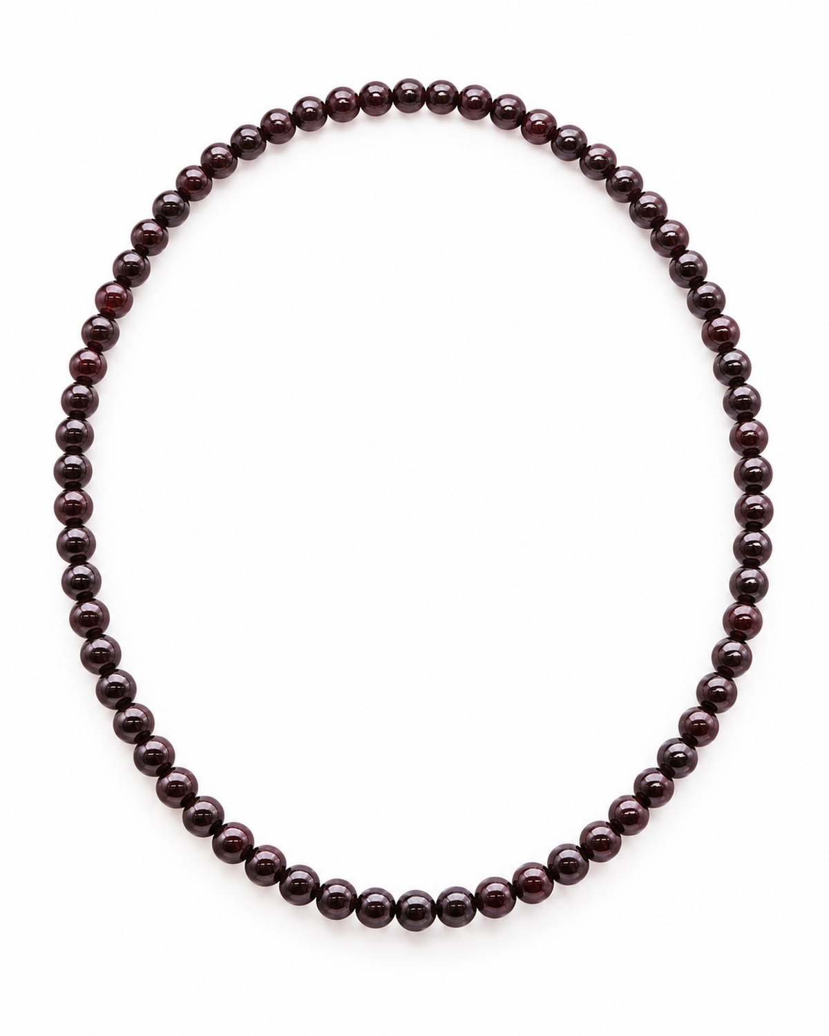 Collier en grenat rouge 6 mm - 45 cm, vue complète sur fond blanc pur
