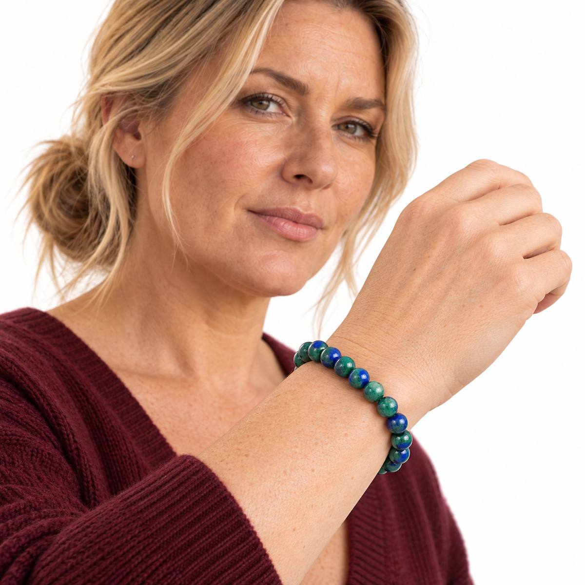 Bracelet en azurite-malachite 8 mm : portrait et poignet avancé