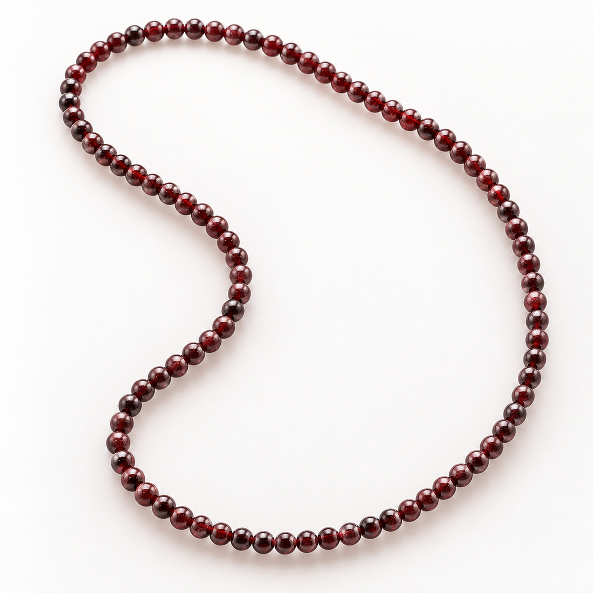 Vue technique de la continuité et du calibre des perles de Collier en grenat rouge 4 mm - 45 cm