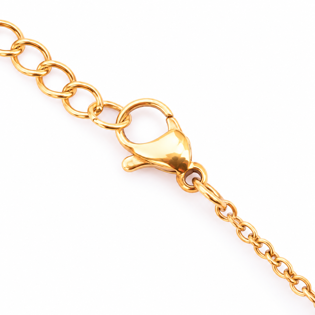 Chaîne dorée maille forçat réglable 50 cm - 03, détail de l’attache