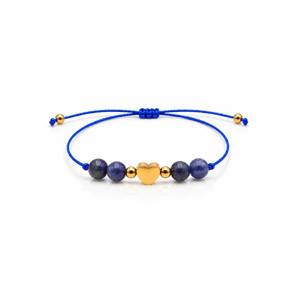 Bracelet cœur doré en sodalite 6 mm entier, quatre pierres et cordon bleu sur fond blanc