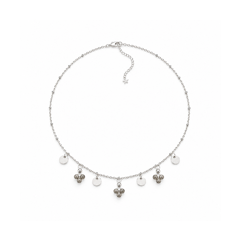 Collier en cristal de roche tourmaliné : collier complet sur blanc