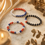 Bracelet bleu blanc rouge en pierres naturelles sur soie champagne