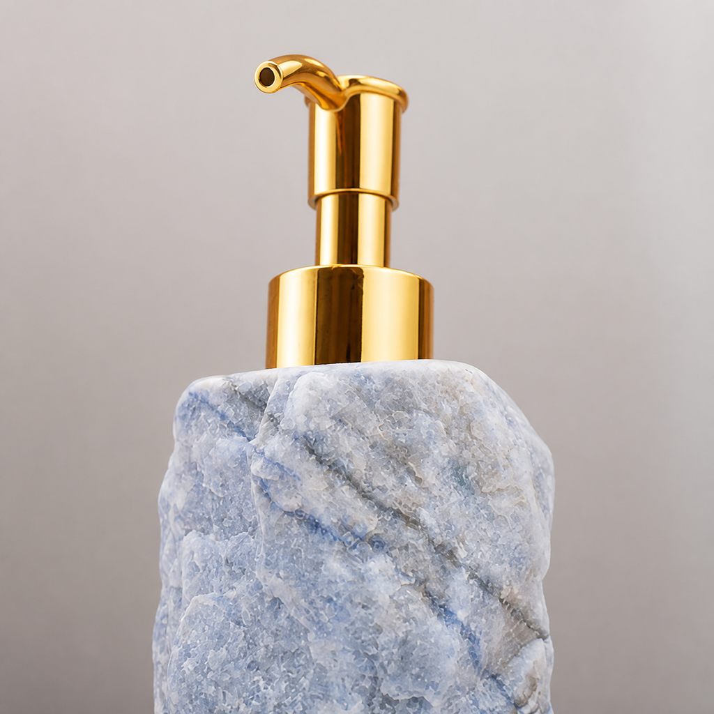 Vue technique de distributeur de savon en aventurine bleue brute - 100 à 150 mm