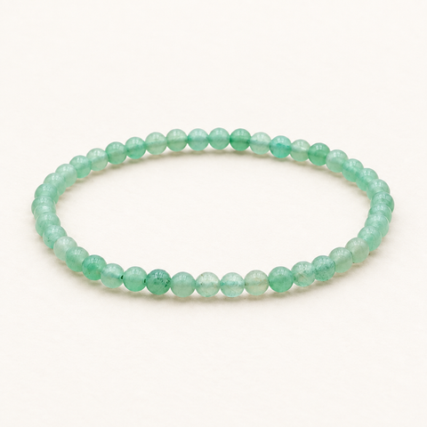 Bracelet en aventurine verte 4 mm - 16 à 18 cm sur fond Nacre MilAura
