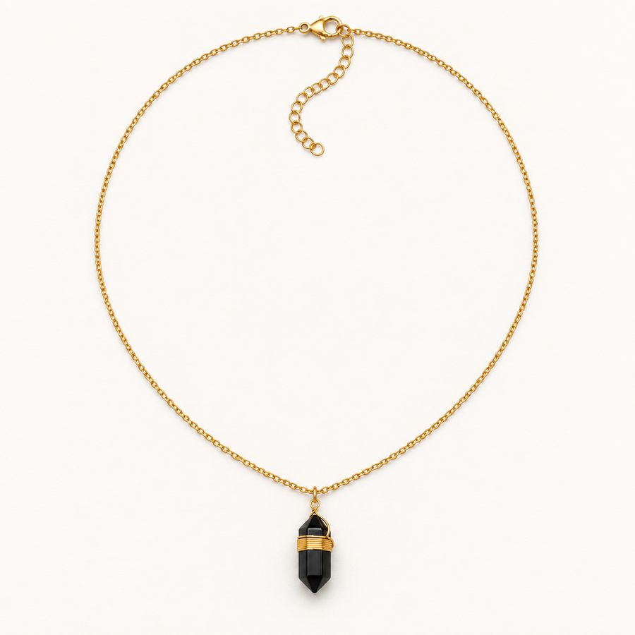 Collier doré MilAura avec pointe en obsidienne noire