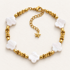 Bracelet doré à fleurs de nacre
