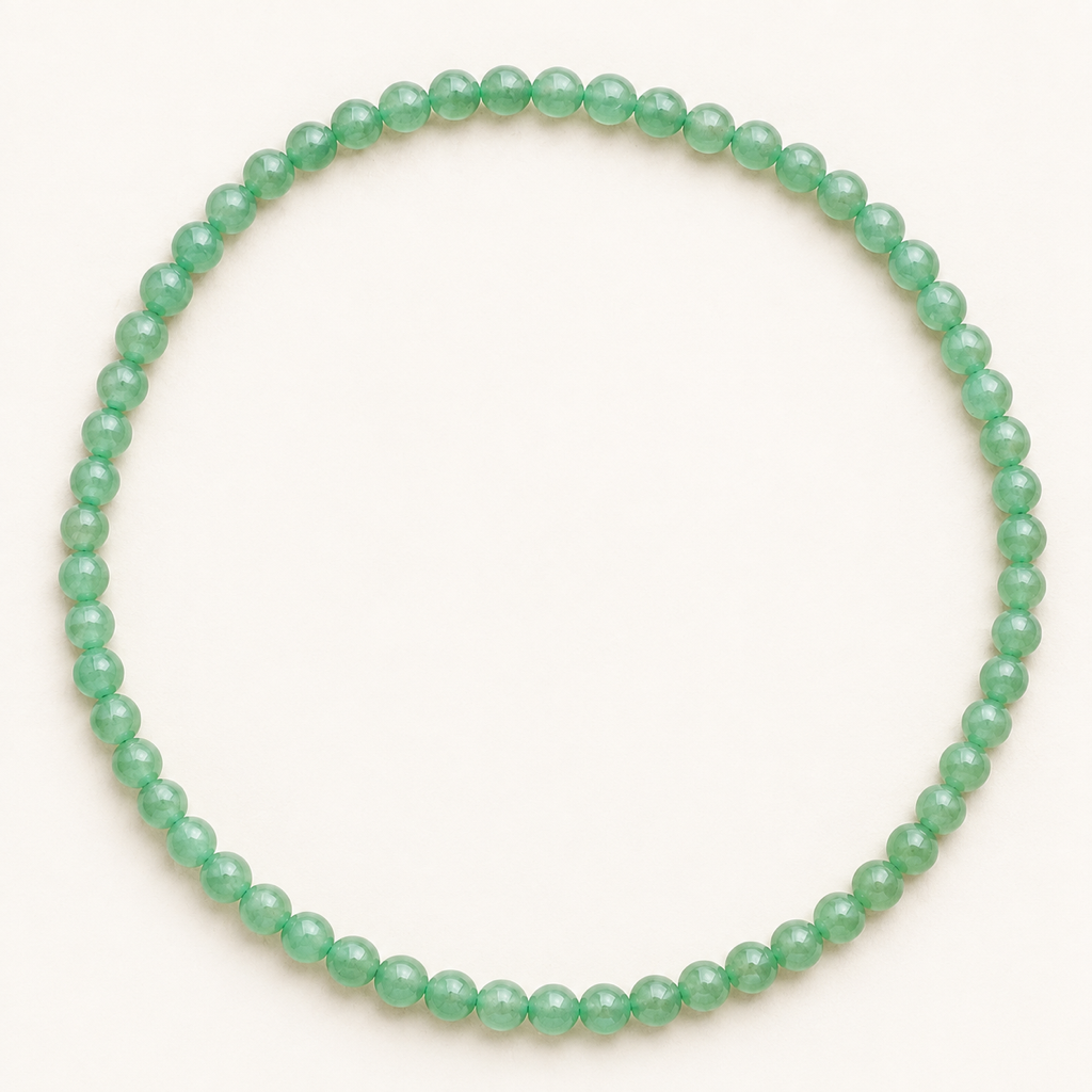 Collier en aventurine verte 6 mm - 45 cm sur fond Nacre MilAura