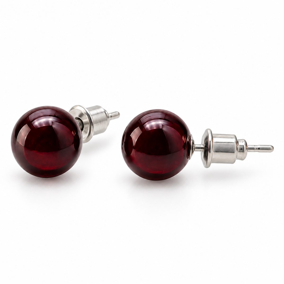 Vue technique de la tige et de la fixation de Boucles d'oreilles puces en grenat rouge 8 mm