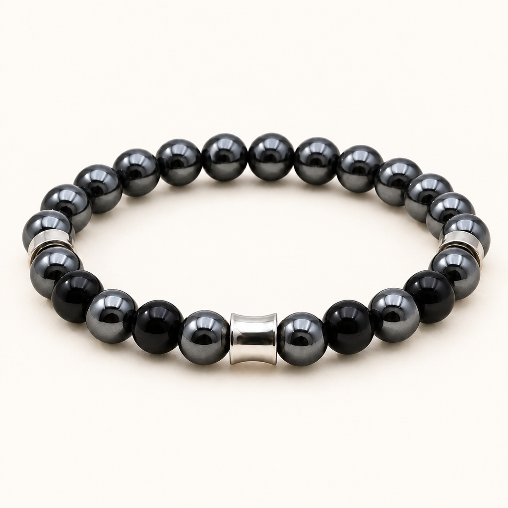 Bracelet Kahel en onyx et hématite sur fond Nacre MilAura