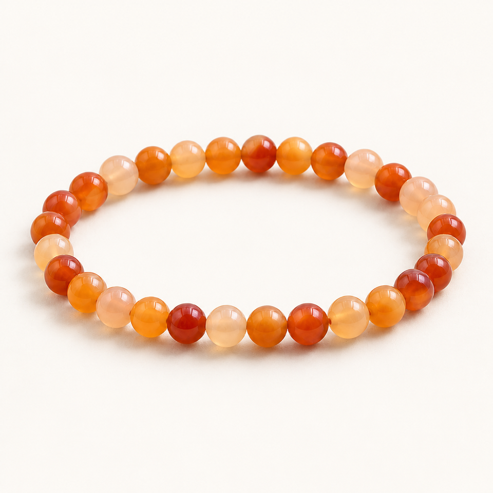 Bracelet en cornaline 8 mm - 16 à 18 cm sur fond Nacre MilAura