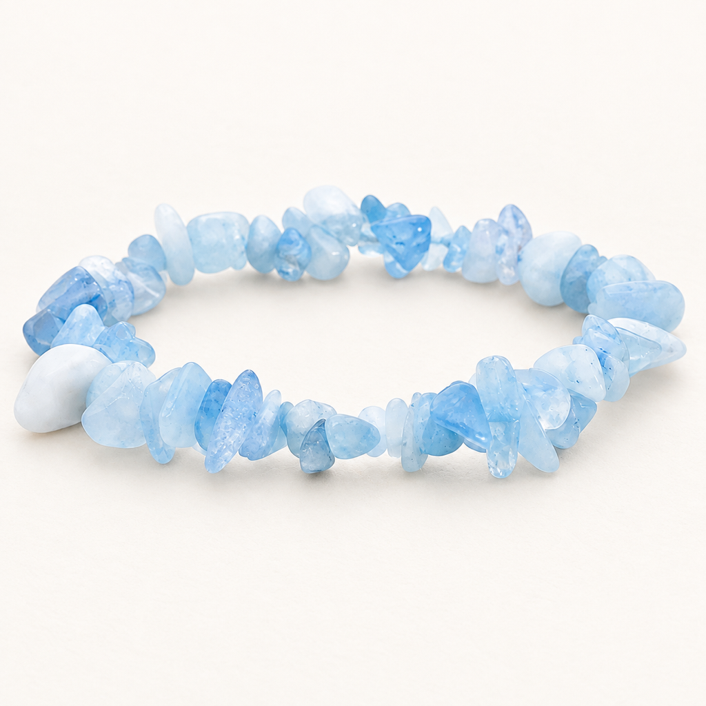 Bracelet baroque en aigue-marine du Brésil AA - 16 à 18 cm sur fond Nacre MilAura