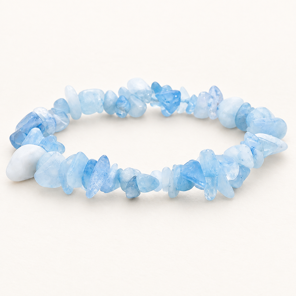 Bracelet baroque en aigue-marine du Brésil AA - 16 à 18 cm sur fond Nacre MilAura