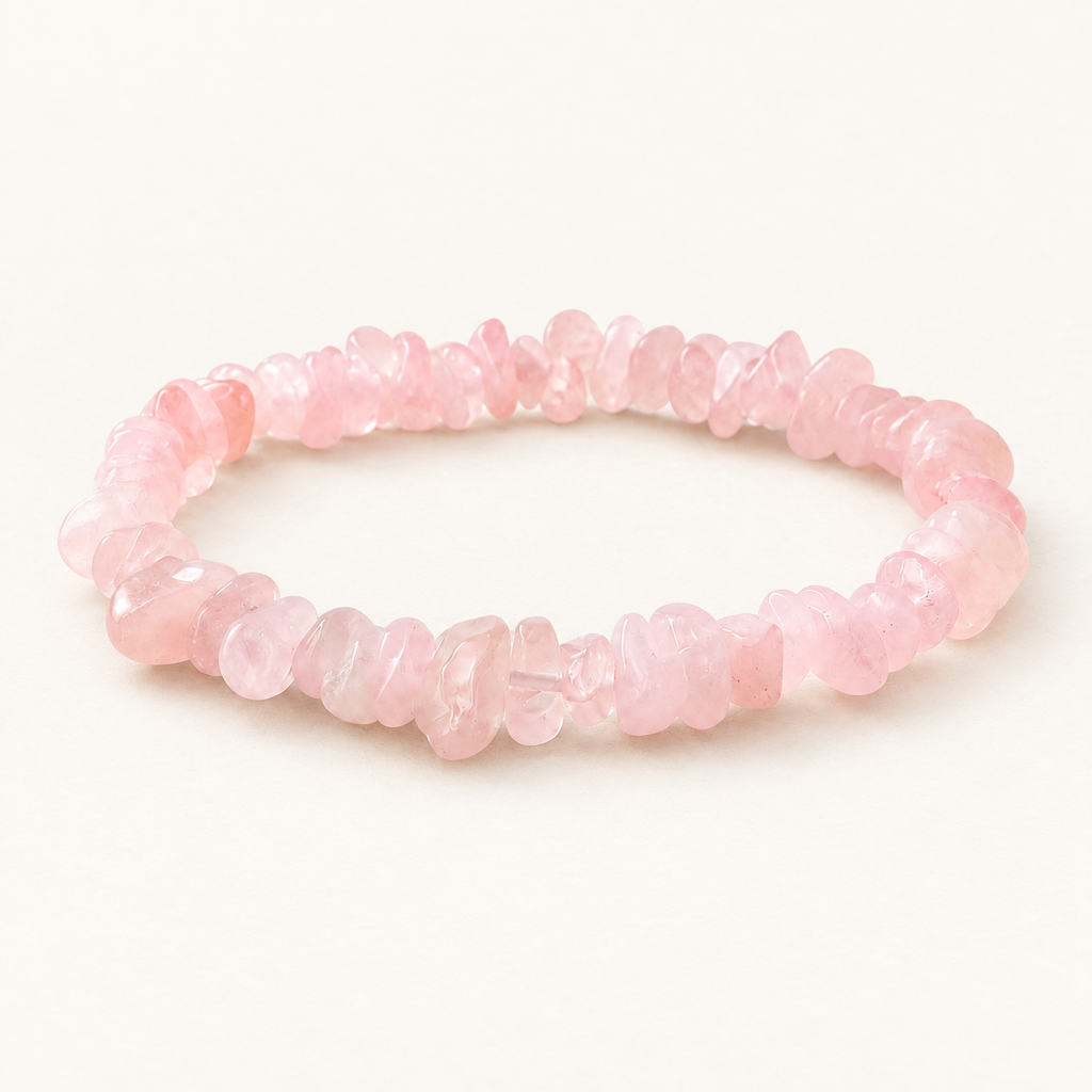 Bracelet baroque en quartz rose de Madagascar - 16 à 18 cm sur fond Nacre MilAura