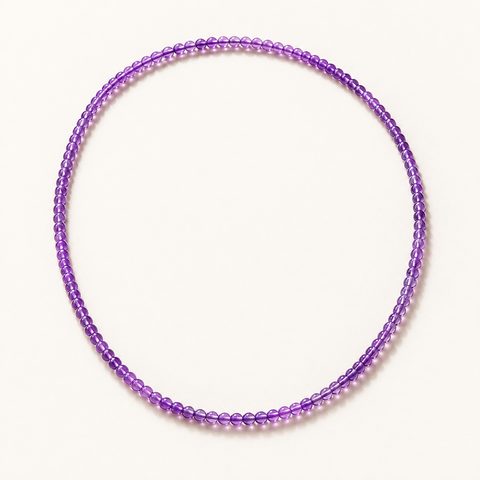Collier en améthyste du Brésil 4 mm - 45 cm sur fond Nacre MilAura