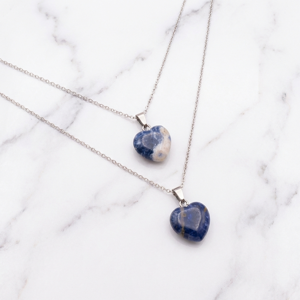 Pendentif Sodalite — Photo produit sur marbre