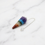 Pendules 7 Chakras — Photo produit sur marbre