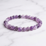 Bracelet Améthyste Rubanée — Photo produit sur marbre