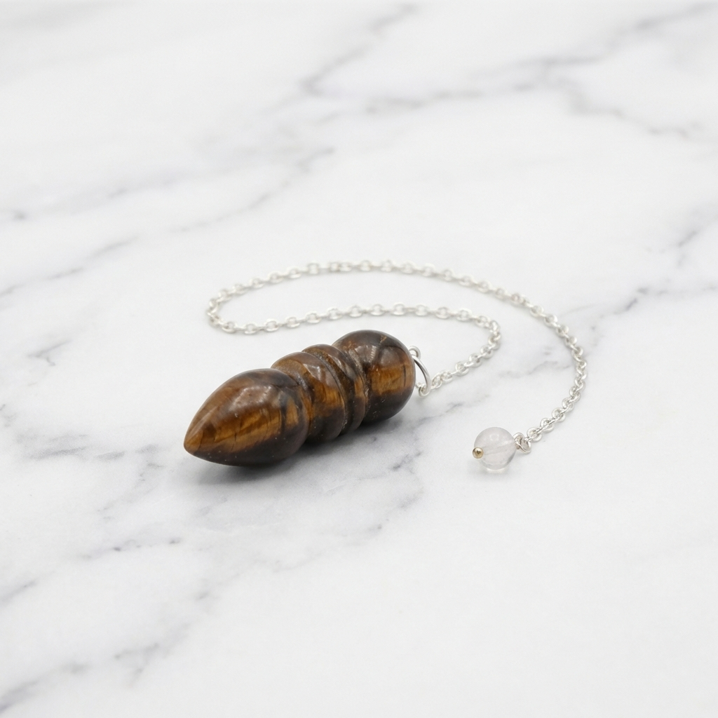 Pendule Oeil De Tigre — Photo produit sur marbre