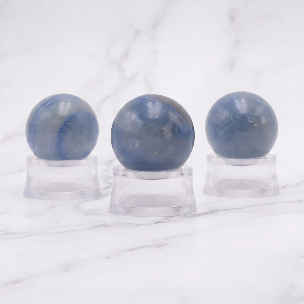 Sphères Aventurine Bleue — Photo produit sur marbre
