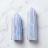Pointe Calcédoine Bleue — Photo produit sur marbre
