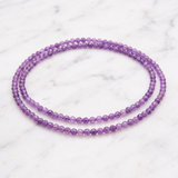 Collier Améthyste — Photo produit sur marbre