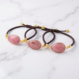 Bracelet Rhodonite — Photo produit sur marbre