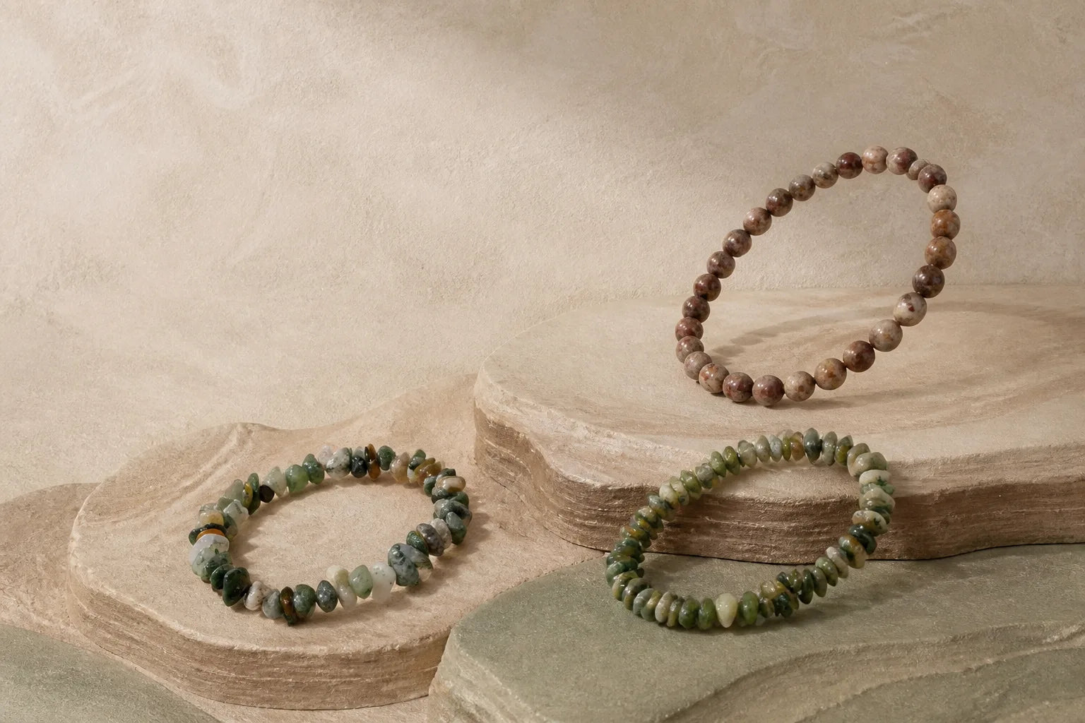 Boucles d'oreilles Auren dorées en agate indienne 4 mm